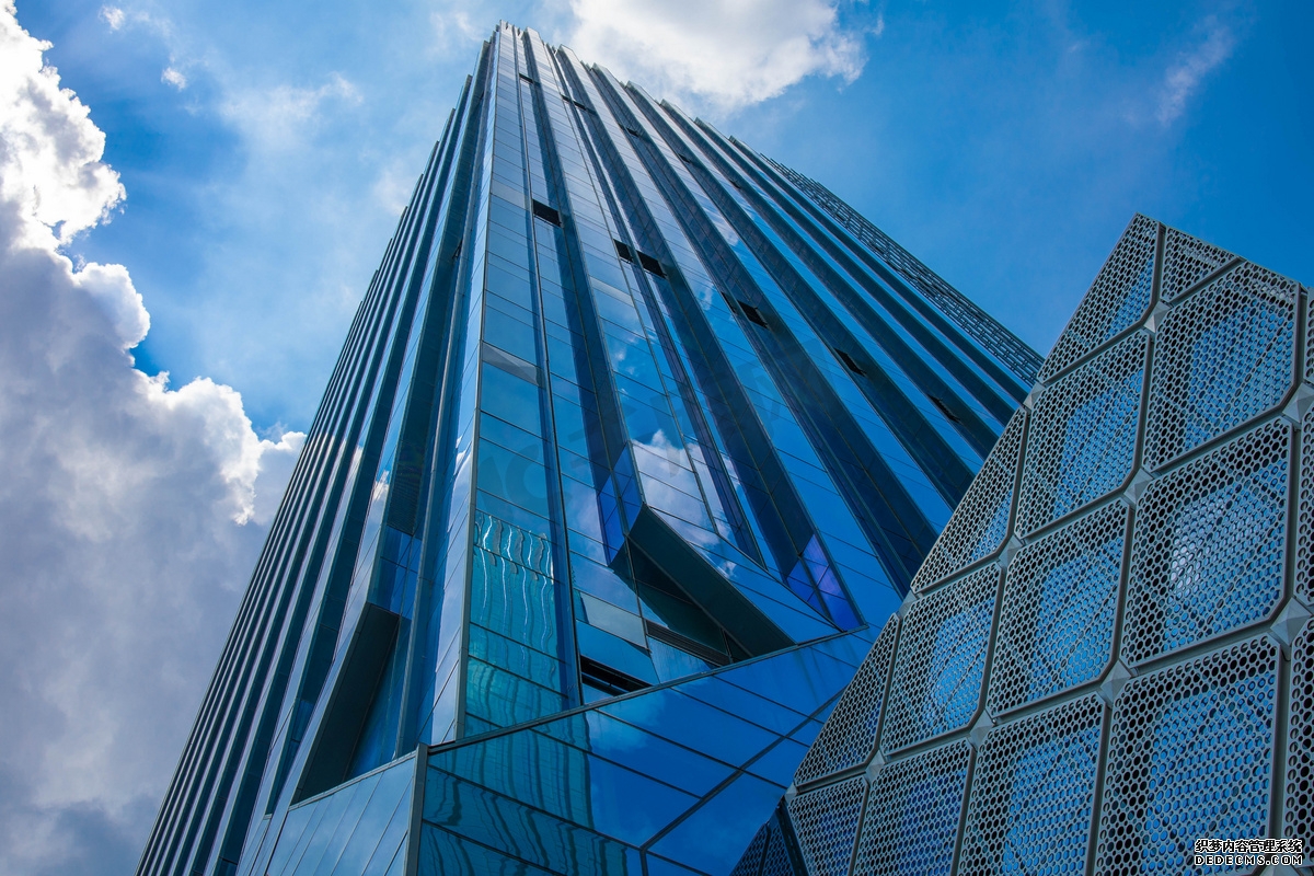 湖西CBD 恒宇广场 空调独控 拎包办公 采光很好 交通便利